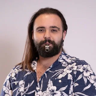 איתי סלונסקי עם משרוקית