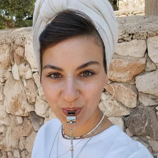 ליטל חקק עם משרוקית